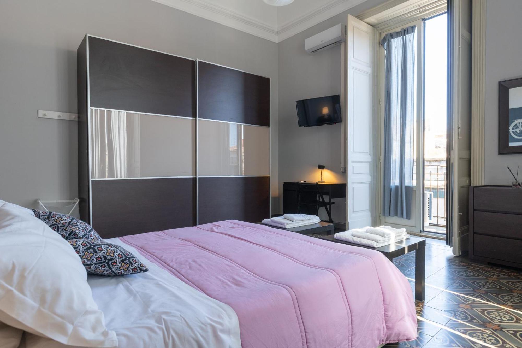 Bed & Breakfast Tra L'etna E Il Mare Via Oberdan Catania